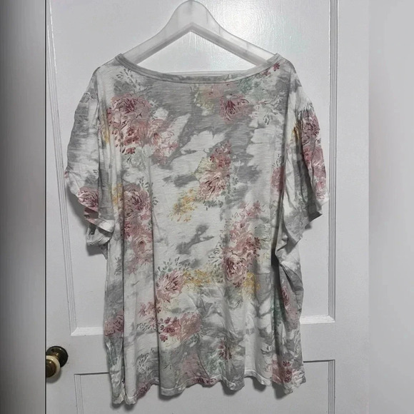 Maurice’s Meadows Floral Tulip Sleeve Tee Size 3X - Picture 4 of 4